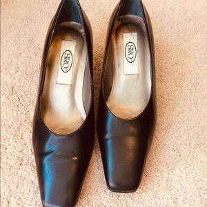 SRO genuine leather square toe heels